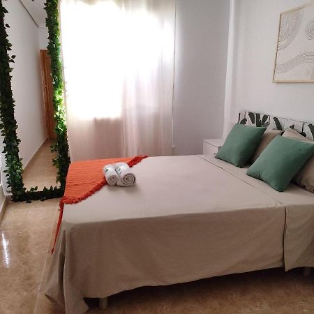 La Casa Del Patio En Pleno San Lorenzo Kordoba Bagian luar foto